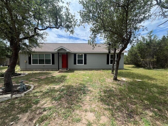 719 Co Rd 304 in Bertram, TX - Building Photo - Building Photo