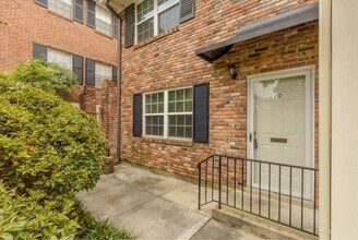 2846 Walton Wy in Augusta, GA - Building Photo - Building Photo