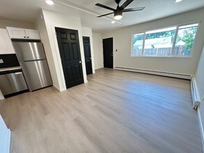 1216 Maple St in Fort Collins, CO - Building Photo - Building Photo