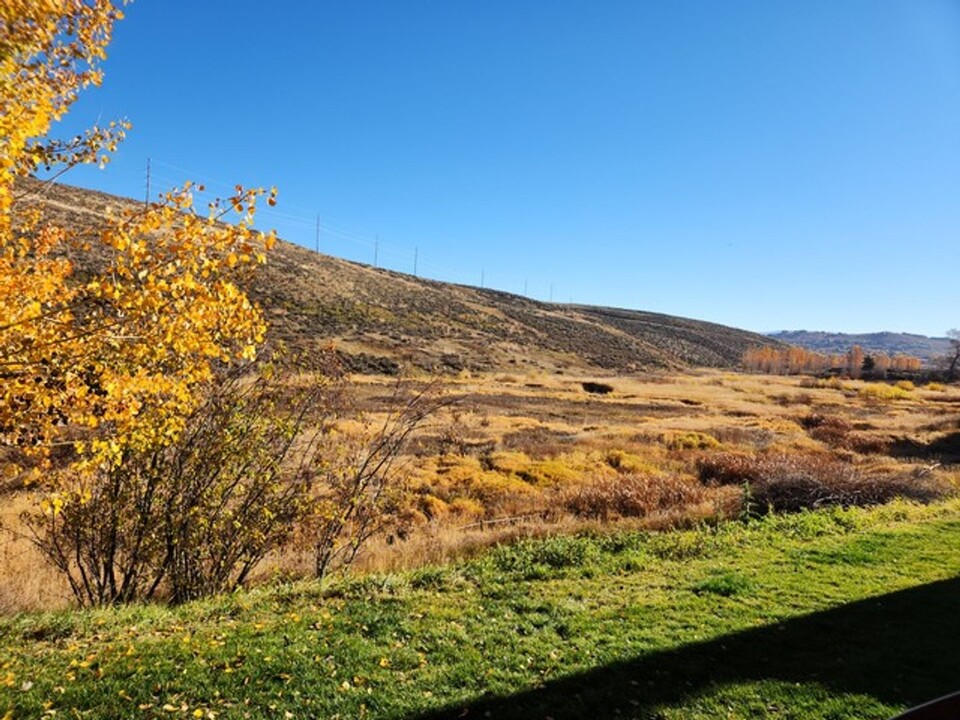 900 Bitner Rd in Park City, UT - Building Photo