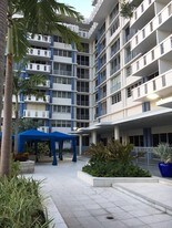 800 West Ave, Unit 441 in Miami Beach, FL - Building Photo