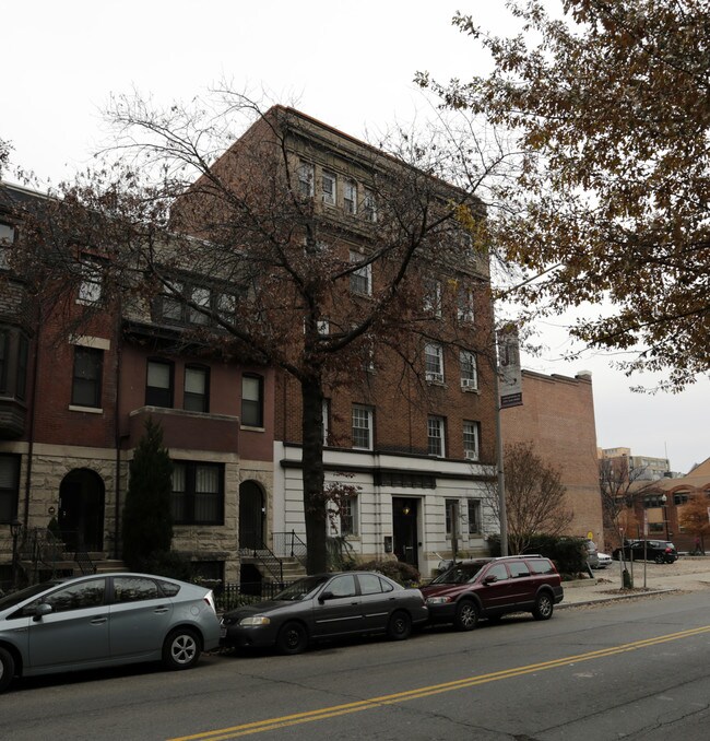 1705 P St NW in Washington, DC - Foto de edificio - Building Photo