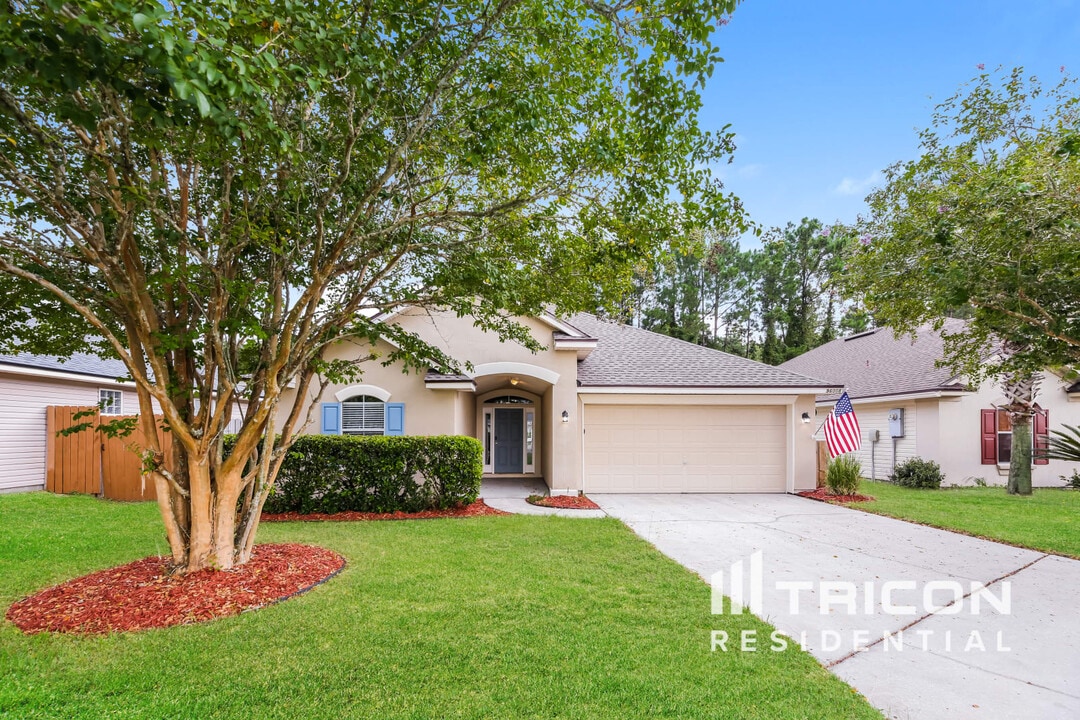 96008 Cade St in Yulee, FL - Building Photo