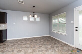 6703 Keechi Valley Dr in Killeen, TX - Foto de edificio - Building Photo