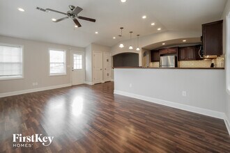 5129 Melody Ln in Kansas City, KS - Building Photo - Building Photo