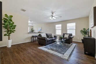 5016 Pacific Wy Dr in Frisco, TX - Building Photo - Building Photo