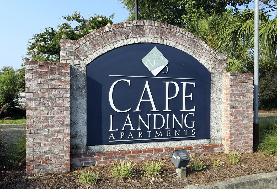 Cape Landing in Myrtle Beach, SC - Foto de edificio