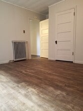 205 E 3rd Ave, Unit Ground Floor in Altoona, PA - Foto de edificio - Building Photo