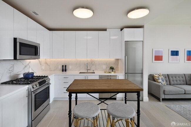 588 Minna St, Unit 706 in San Francisco, CA - Building Photo - Building Photo