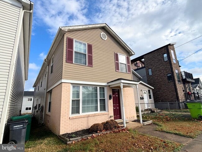 273 4th Ave in Quantico, VA - Building Photo - Building Photo