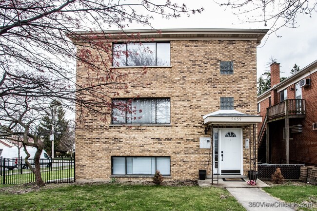 7459 N Waukegan Rd in Niles, IL - Building Photo - Building Photo
