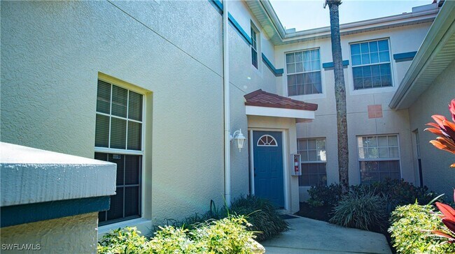 10711 Crooked River Rd in Bonita Springs, FL - Building Photo - Building Photo