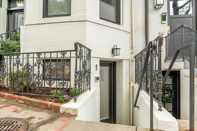 2150 Florida Ave NW in Washington, DC - Building Photo - Building Photo