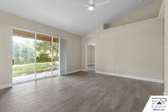 34 Utrillo Pl in Palm Coast, FL - Building Photo - Building Photo