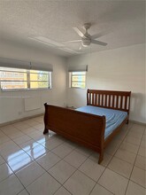 201 NE 14th Ave in Hallandale Beach, FL - Foto de edificio - Building Photo