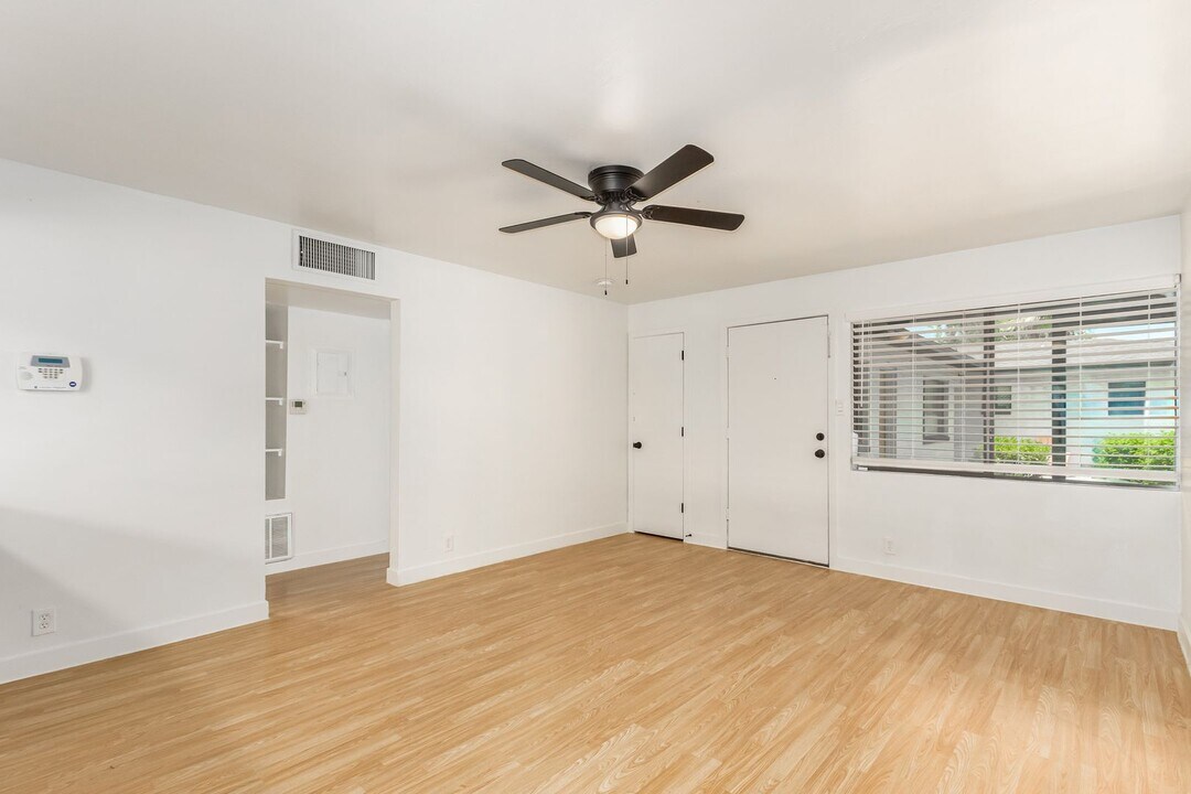 1231 E Thomas Rd-Unit -3 in Phoenix, AZ - Building Photo
