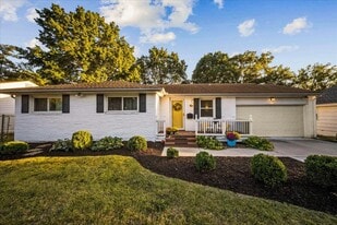 1105 W 85th Terrace in Kansas City, MO - Building Photo