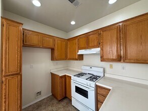 10825 Caminito Arcada in San Diego, CA - Building Photo - Building Photo