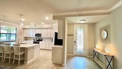 17360 Cherrywood Ct in Bonita Springs, FL - Foto de edificio - Building Photo