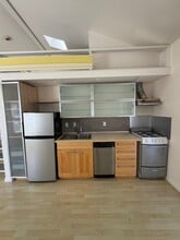 74 N San Marino Ave in Pasadena, CA - Building Photo - Building Photo