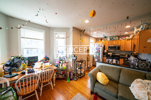 820 Parker St, Unit 820 Parker St., #2CP, Bos Apartamentos