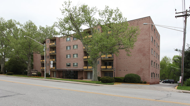 Windsor House Apartments- 55+ in Baltimore, MD - Building Photo - Building Photo