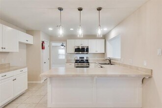 8611 Hanford Dr in Dallas, TX - Building Photo - Building Photo