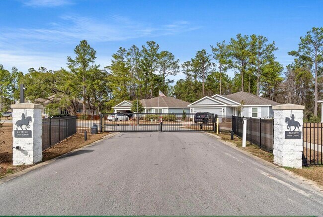 120 Brandywine Rd in Freeport, FL - Building Photo - Building Photo