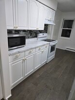 77 Juniper Rd, Unit Juniperridgecondo in Bethel, CT - Building Photo