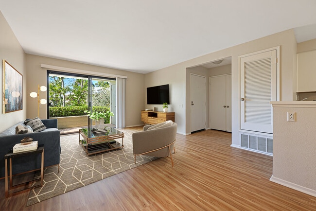 12283 Carmel Vista Rd, Unit 122 in San Diego, CA - Building Photo - Building Photo