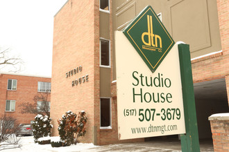 Studio House Apartments in East Lansing, MI - Building Photo - Building Photo