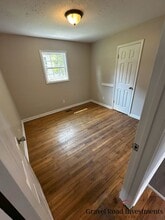 2022 4th St E in Tuscaloosa, AL - Foto de edificio - Building Photo