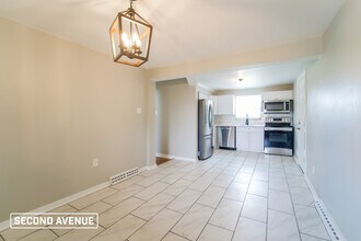 128 Bellwood Dr in Munhall, PA - Foto de edificio - Building Photo