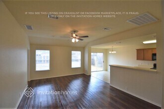 1805 White Feather Ln in Fort Worth, TX - Building Photo - Building Photo