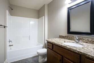 Sterchi & Kessler Lofts in Macon, GA - Foto de edificio - Interior Photo