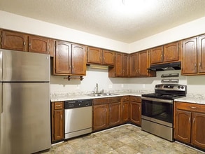 2116 Greenoaks Rd in Columbia, SC - Building Photo - Building Photo