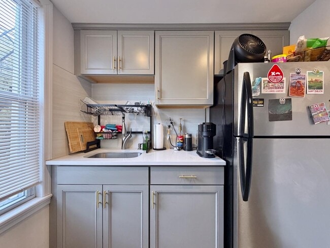 331 4th St in Jersey City, NJ - Building Photo - Building Photo