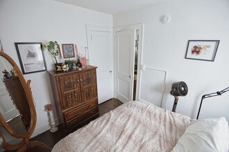 826 Pennoyer Ave in Grand Haven, MI - Building Photo - Building Photo