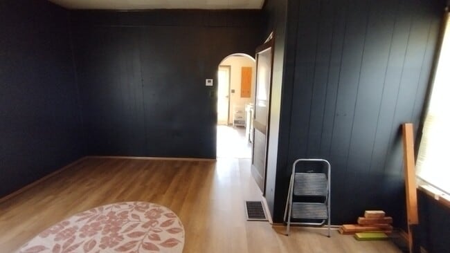 226 Beaver Ave NE in New Philadelphia, OH - Building Photo - Building Photo