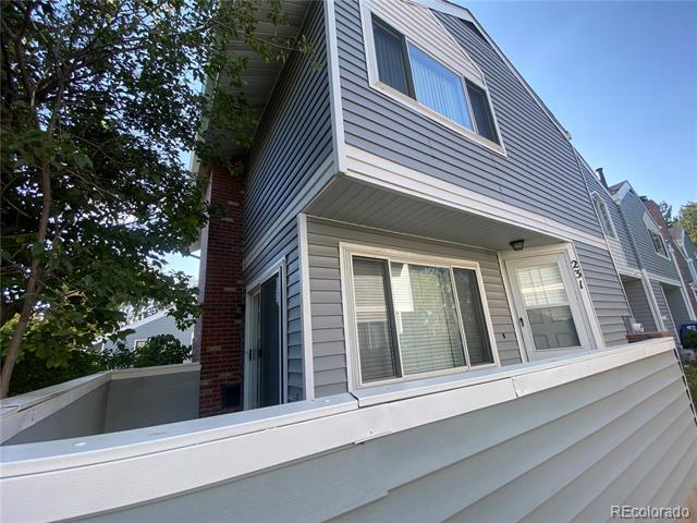 231 S Nome St in Aurora, CO - Foto de edificio - Building Photo