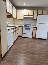 404 Merrimack St, Unit 2 Bedroom in Manchester, NH - Building Photo - Building Photo