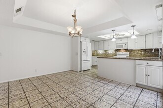 7814 E MacKenzie Dr in Scottsdale, AZ - Building Photo - Building Photo