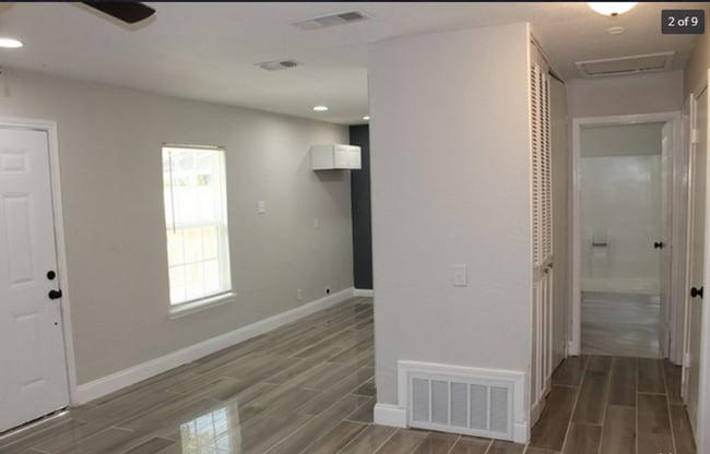 5427 Little Creek Dr in San Antonio, TX - Building Photo - Building Photo