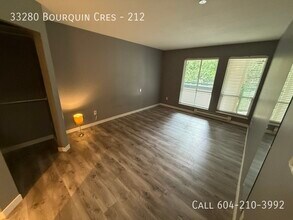 33280 Bourquin Crescent E in Abbotsford, BC - Building Photo - Building Photo