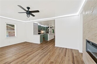 2245 Nelms Dr SW in Atlanta, GA - Building Photo - Building Photo