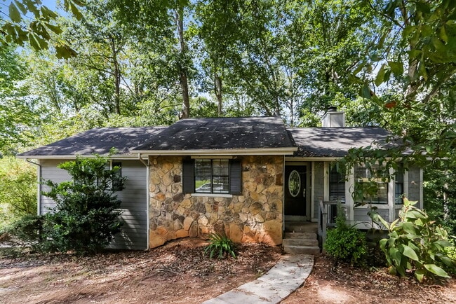 property at 3824 Skidmore Dr