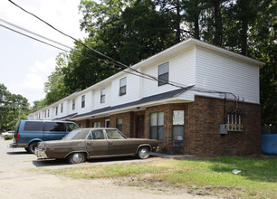 Pendleton Cove Apartments in Conway, AR - Foto de edificio - Building Photo