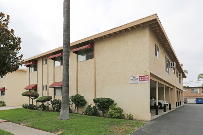 12602 Sunswept Ave in Garden Grove, CA - Foto de edificio - Building Photo