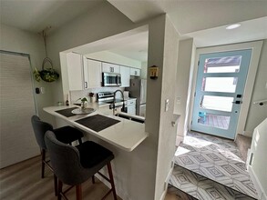 1308 Matthews Ln in Austin, TX - Building Photo - Building Photo