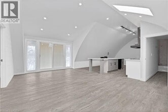 118 Bethel Church Rd in Brant, ON - Building Photo - Building Photo